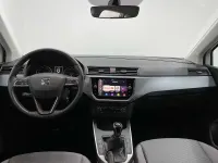 Usado Seat Arona Ecomotive 110 CV (80 kW) 2021 Blanco SUV