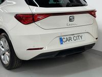 Usado Seat Leon Style 115 CV (84 kW) 2021 Blanco Berlina