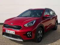 Usado Kia Niro 141 CV (103 kW) 2020 Rojo SUV