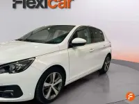 Usado Peugeot 308 Access 101 CV (74 kW) 2019 Blanco Berlina