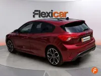 Usado Ford Focus ST-Line 125 CV (91 kW) 2018 Rojo Utilitario