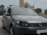 Usado VW Touran Advance 140 CV (102 kW) 2014 Gris / plata Monovolumen