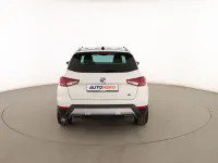 Usado Seat Arona FR 115 CV (84 kW) 2019 Blanco SUV
