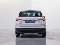 Usado Skoda Karoq Ambition 116 CV (85 kW) 2023 Blanco SUV