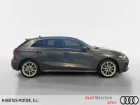 Usado Audi A3 S-Line 150 CV (110 kW) 2025 Gris / plata Berlina