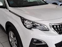 Usado Peugeot 3008 Active 131 CV (96 kW) 2017 Blanco