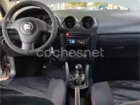 Usado Seat Cordoba Stella 68 CV (50 kW) 2003 Beige Berlina