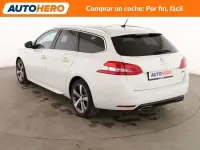 Usado Peugeot 308 GT-line 150 CV (110 kW) 2018 Blanco Familiar