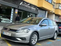 Usado VW Golf VIII Edition 130 HP (95 kW) 2020 Cinzento Carrinha