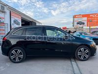 Usado Mercedes B200 163 CV (119 kW) 2022 Negro Monovolumen