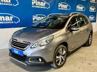 Usado Peugeot 2008 Allure 100 CV (73 kW) 2016 Gris / plata SUV