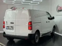 Usado Toyota Proace 101 CV (74 kW) 2021 Blanco Monovolumen