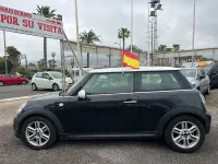 Usado Mini Cooper D 112 CV (82 kW) 2014 Negro Utilitario