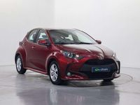 Usado Toyota Yaris Edition 125 CV (91 kW) 2021 Rojo Utilitario