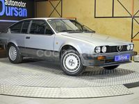 Usado Alfa Romeo GTV 131 CV (96 kW) 1986 Gris / plata Coupe