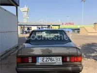 Usado Mercedes 190 109 CV (80 kW) 1990 Marrón Berlina