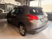 Usado Peugeot 2008 Style 120 CV (88 kW) 2016 Gris SUV