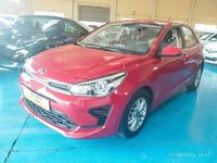 Usado Kia Rio 84 CV (61 kW) 2021 Rojo Utilitario