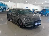Usado Ford Focus ST 280 CV (205 kW) 2019 Gris / plata Berlina