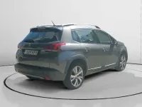 Usado Peugeot 2008 Allure 131 CV (96 kW) 2018 Gris SUV