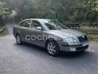 Usado Skoda Octavia Active 105 CV (77 kW) 2008 Beige Berlina