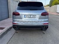 Usado Porsche Cayenne S E-Hybrid Platinum Edition 416 CV (305 kW) 2016 Gris / plata SUV