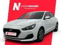 Usado Hyundai i30 120 CV (88 kW) 2020 Blanco Berlina