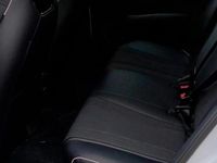 Usado BYD Dolphin Comfort 150 kW (204 CV) 2025 Skiing white Utilitario