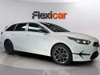 Usado Kia Ceed 101 CV (74 kW) 2025 Blanco Utilitario