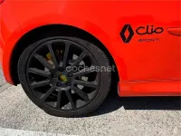 Usado Renault Clio II 200 CV (147 kW) 2006 Rojo Berlina