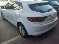 Usado Renault Mégane Zen 132 CV (97 kW) 2017 Blanco Utilitario