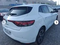 Usado Renault Mégane IV Zen 115 CV (84 kW) 2022 Blanco Berlina