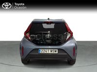 Usado Toyota Aygo X Play 72 CV (52 kW) 2024 Gris / plata SUV