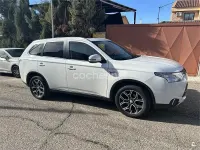 Usado Mitsubishi Outlander P-HEV 203 CV (149 kW) 2015 Blanco SUV