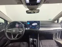 Usado VW Golf VIII 116 CV (85 kW) 2025 Gris plata Utilitario