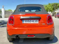 Usado Mini Cooper Cabriolet 136 CV (100 kW) 2018 Naranja Descapotable
