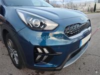 Usado Kia Niro 141 CV (103 kW) 2021 Azul SUV