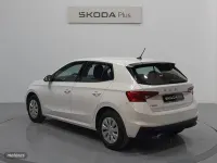 Usado Skoda Fabia Active 80 CV (58 kW) 2022 Blanco Utilitario