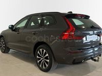 Usado Volvo XC60 Kinetic 181 CV (133 kW) 2024 Gris / plata SUV