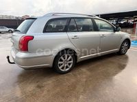 Usado Toyota Avensis Executive 116 CV (85 kW) 2004 Beige Familiar