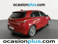 Usado Hyundai i30 110 CV (80 kW) 2018 Rojo Berlina