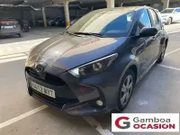 Usado Toyota Yaris Hybrid Active 116 CV (85 kW) 2025 Gris