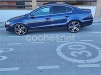 Usado VW Passat Highline 200 CV (147 kW) 2009 Azul Berlina