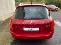 Usado Peugeot 308 SW Family 112 CV (82 kW) 2012 Granate Familiar