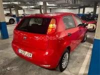 Usado Fiat Punto Pop 69 CV (50 kW) 2016 Rojo Utilitario