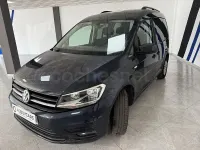 Usado VW Caddy Beach 102 CV (75 kW) 2018 Negro Monovolumen