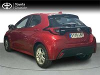 Usado Toyota Yaris Edition 125 CV (91 kW) 2022 Rojo Utilitario