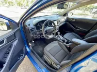 Usado Hyundai Ioniq 141 CV (103 kW) 2018 Azul Utilitario