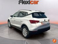 Usado Seat Arona Style 95 CV (69 kW) 2019 Blanco SUV
