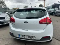 Usado Kia Ceed 100 CV (73 kW) 2014 Blanco Utilitario